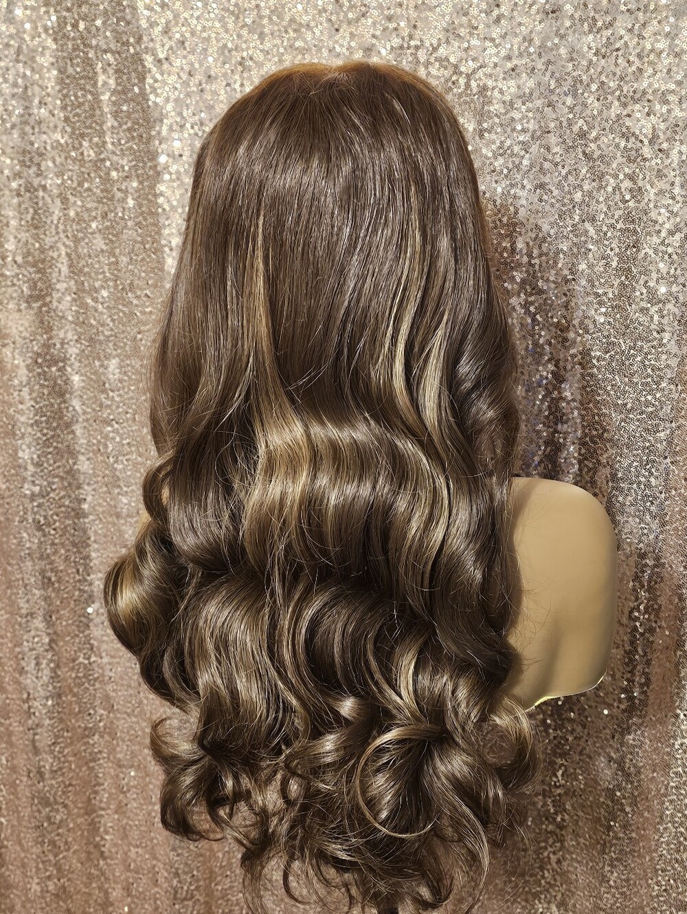 Lace Front Wig - Picture 3 of 6